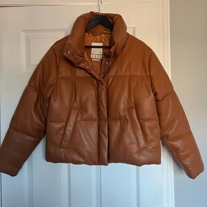 Abercrombie & Fitch Vegan Leather Mini Puffer